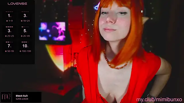 Snapshot of freya_sunny chatting on 12-19-25, 05:14 freya sunny online show from 12-19-25, 05:14