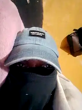 LULE37587001 online show from 11-16-25, 08:47