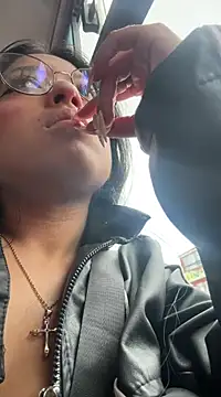 vaness weet online show from 01-09-25, 06:36