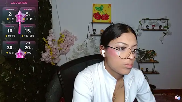 vaness weet online show from 04-13-26, 08:03