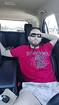 Snapshot of JohnnyFaster chatting on 05-31-26, 04:47 JohnnyFaster online show from 05-31-26, 04:47