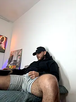 tuyo1995 online show from 11-04-25, 03:27