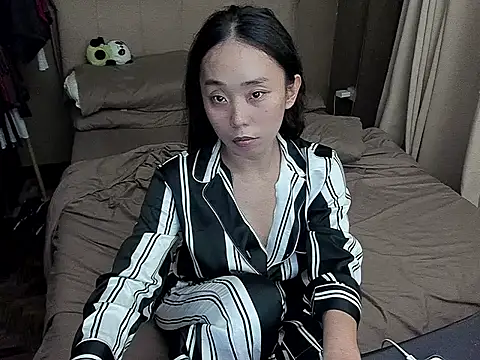 MissAyaCollins online show from 04-23-26, 10:25