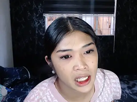 Maria-Moore online show from 04-14-26, 09:48