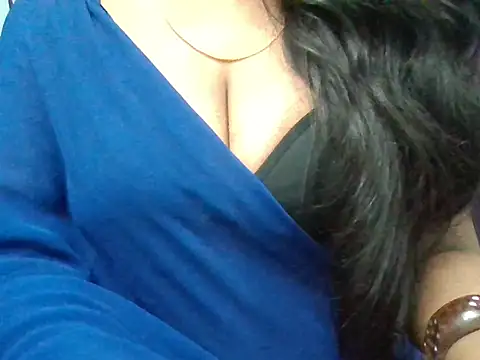 Roopshikha39 online show from 10-10-25, 07:13