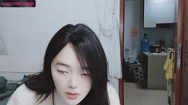 QiuPeiPeimmm online show from 03-18-25, 02:04