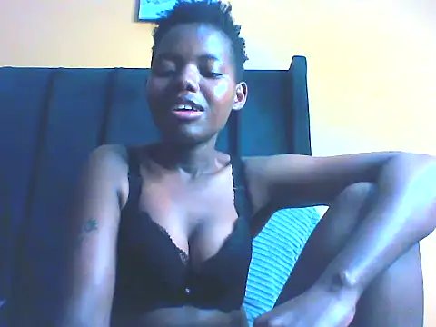 Snapshot of hulkandbarbra chatting on 07-03-26, 12:11 hulkandbarbra online show from 07-03-26, 12:11