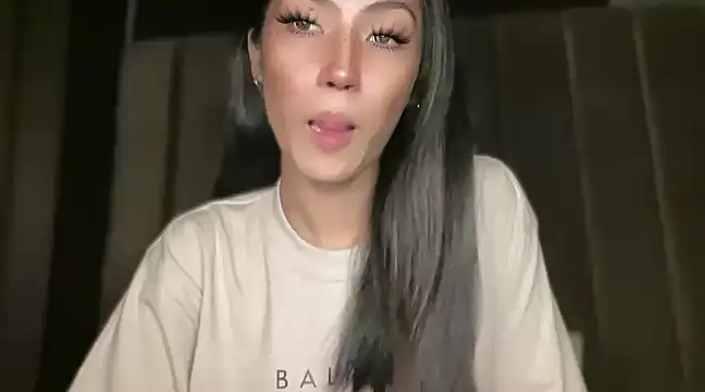 Bella Gordon online show from 01-22-25, 01:32