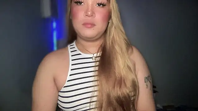 Snapshot of MissCataleyaxxx chatting on 09-12-25, 02:00 MissCataleyaxxx online show from 09-12-25, 02:00