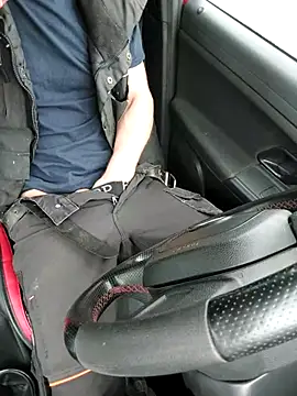 Xcoquinx online show from 03-18-25, 01:09