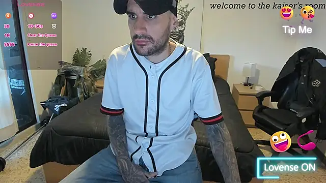 kaiser679  online show from 09-08-25, 10:09