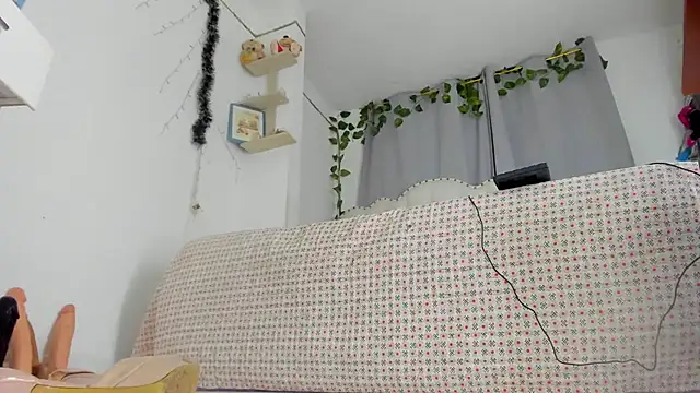 khalyn jenner online show from 01-27-25, 12:54