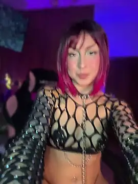 Cinamoonn online show from 04-20-26, 09:27