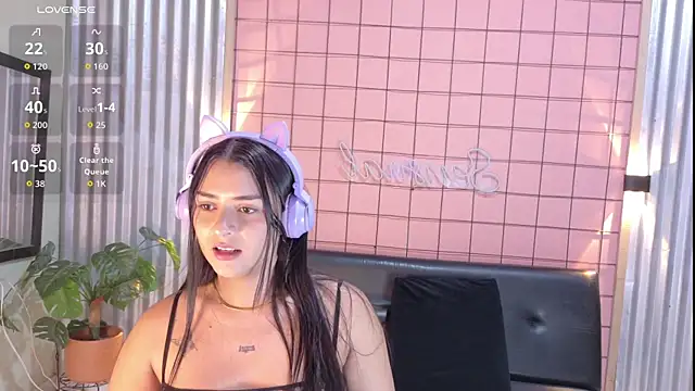 Snapshot of mensia_hernandz chatting on 12-22-25, 01:30 mensia hernandz online show from 12-22-25, 01:30