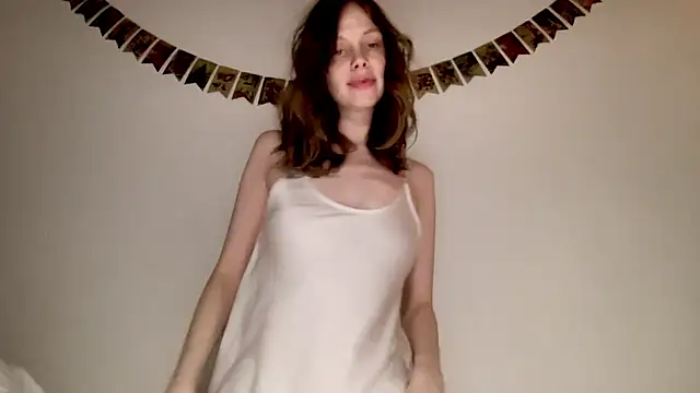 Nikki Mimimi online show from 12-25-24, 01:09