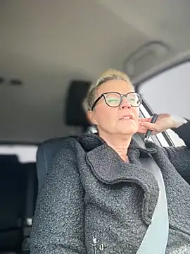 Snapshot of German_Milf chatting on 10-09-25, 11:19 German Milf online show from 10-09-25, 11:19