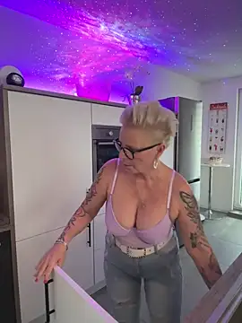 Snapshot of German_Milf chatting on 11-09-25, 02:04 German Milf online show from 11-09-25, 02:04