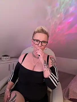 German Milf online show from 03-01-26, 01:57