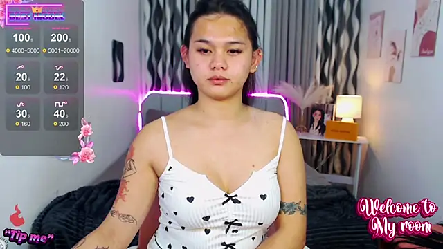 Snapshot of Ella_Fantasiax chatting on 02-08-25, 11:22 Ella Fantasiax online show from 02-08-25, 11:22