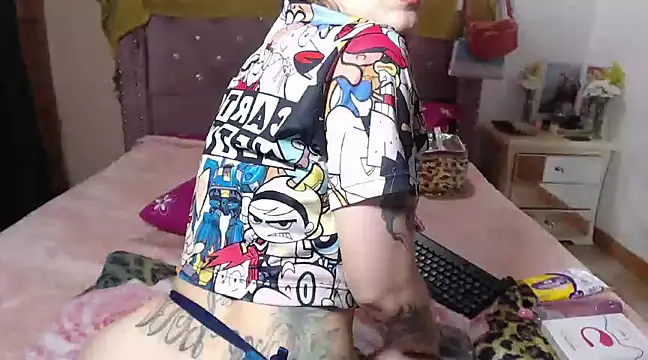 isabelle adj online show from 01-26-25, 07:53