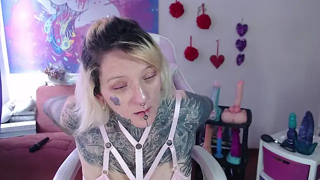 SLOPPYTITSS online show from 02-17-25, 01:32