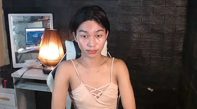 Snapshot of ToKeNa chatting on 03-14-25, 12:43 ToKeNa online show from 03-14-25, 12:43