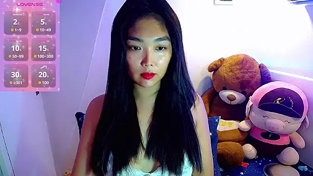 TR4NSCUTI3 online show from 10-05-25, 07:23