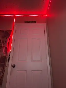 Snapshot of Cutiepiespanks chatting on 10-26-25, 06:58 Cutiepiespanks online show from 10-26-25, 06:58