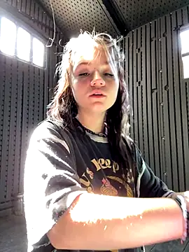 Snapshot of Cutiepiespanks chatting on 11-17-25, 07:08 Cutiepiespanks online show from 11-17-25, 07:08