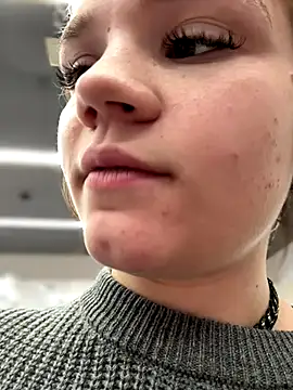 Snapshot of Cutiepiespanks chatting on 11-20-25, 09:36 Cutiepiespanks online show from 11-20-25, 09:36