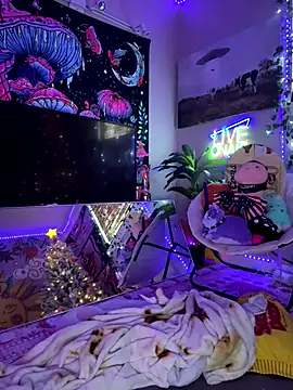 Snapshot of Cutiepiespanks chatting on 11-24-25, 12:49 Cutiepiespanks online show from 11-24-25, 12:49