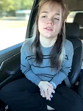 Snapshot of Cutiepiespanks chatting on 11-29-25, 06:22 Cutiepiespanks online show from 11-29-25, 06:22