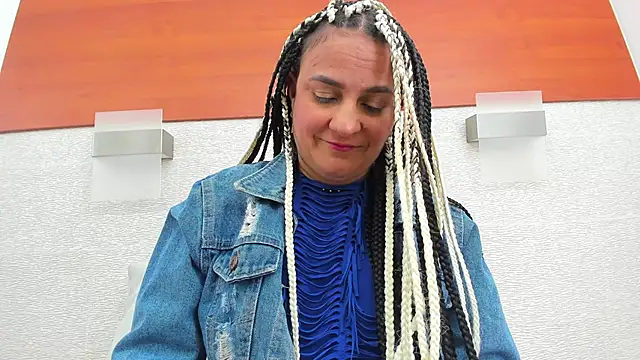 Snapshot of allice_green chatting on 10-20-25, 02:45 allice green online show from 10-20-25, 02:45