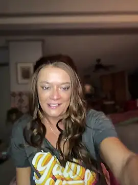 Snapshot of cowgirlc chatting on 04-18-26, 03:21 cowgirlc online show from 04-18-26, 03:21