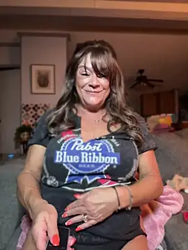 Snapshot of cowgirlc chatting on 05-21-26, 02:40 cowgirlc online show from 05-21-26, 02:40