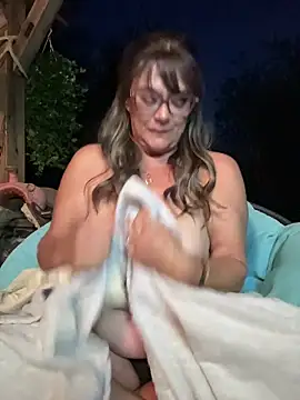 Snapshot of cowgirlc chatting on 05-29-26, 01:58 cowgirlc online show from 05-29-26, 01:58