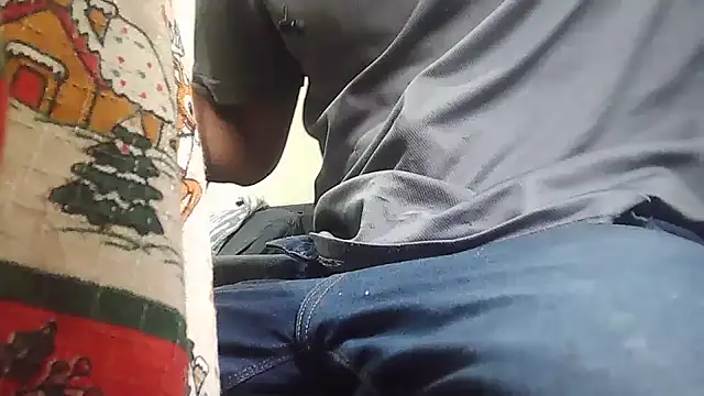 Snapshot of JustEds chatting on 03-25-26, 06:47 JustEds online show from 03-25-26, 06:47