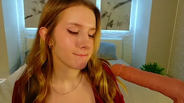 Snapshot of Betty_June chatting on 02-10-26, 08:13 Betty June online show from 02-10-26, 08:13