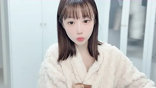 Snapshot of Villagechief chatting on 03-18-25, 05:20 Villagechief online show from 03-18-25, 05:20