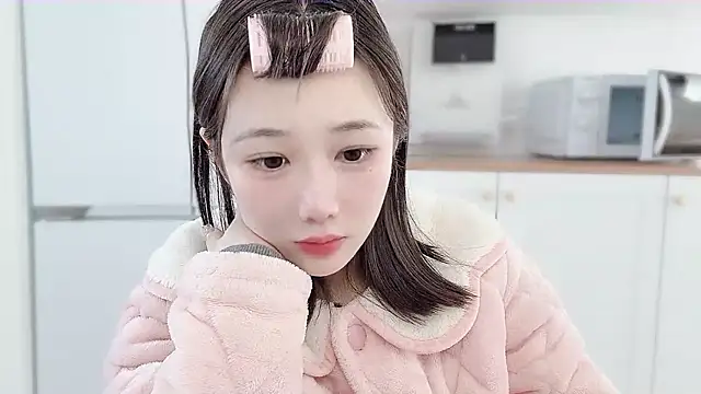 Snapshot of Villagechief chatting on 03-18-25, 08:25 Villagechief online show from 03-18-25, 08:25