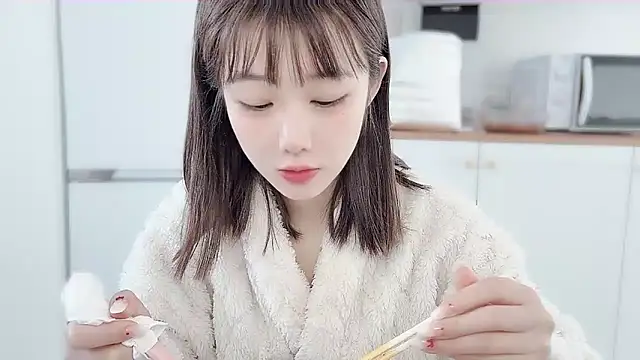 Snapshot of Villagechief chatting on 03-22-25, 02:37 Villagechief online show from 03-22-25, 02:37