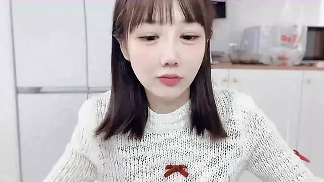 Snapshot of Villagechief chatting on 03-23-25, 03:43 Villagechief online show from 03-23-25, 03:43