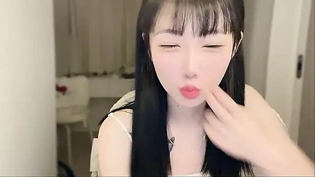 Snapshot of Villagechief chatting on 09-09-25, 09:14 Villagechief online show from 09-09-25, 09:14