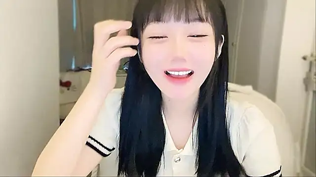 Snapshot of Villagechief chatting on 09-12-25, 01:17 Villagechief online show from 09-12-25, 01:17