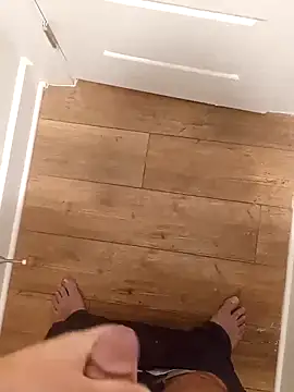 Snapshot of Mark_Dad chatting on 01-17-25, 04:28 Mark Dad online show from 01-17-25, 04:28