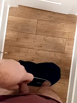 Snapshot of Mark_Dad chatting on 02-10-25, 01:01 Mark Dad online show from 02-10-25, 01:01