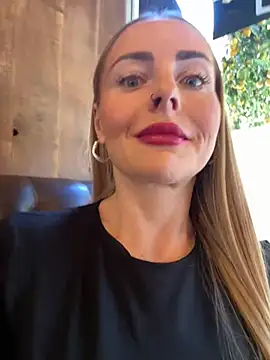 EmaSalis online show from 12-15-24, 01:11