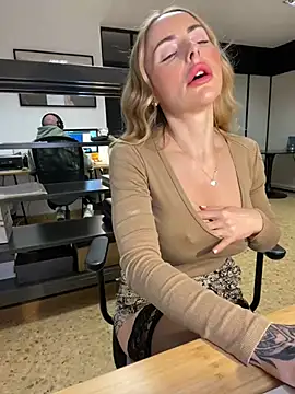 EmaSalis online show from 01-30-25, 10:19