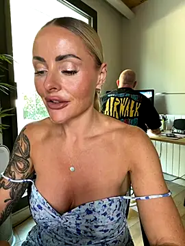 EmaSalis online show from 09-11-25, 10:48