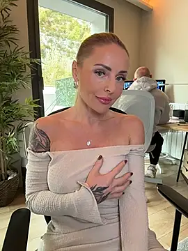 EmaSalis online show from 11-10-25, 11:09